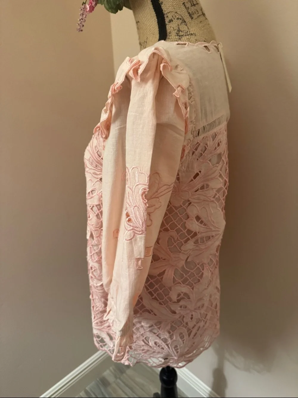 Peachy/pink embroidered cotton top size small - Picture 3 of 9